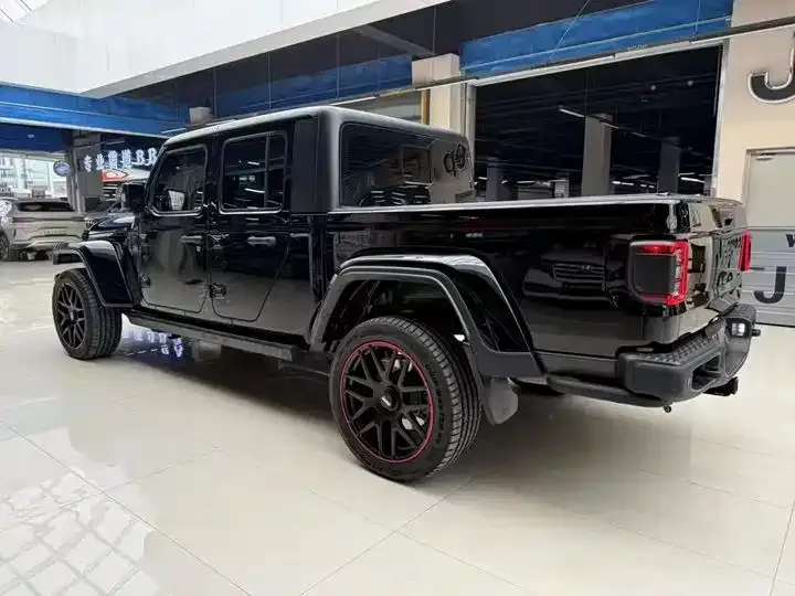 Jeep Gladiator 2022 из CN, фото 2