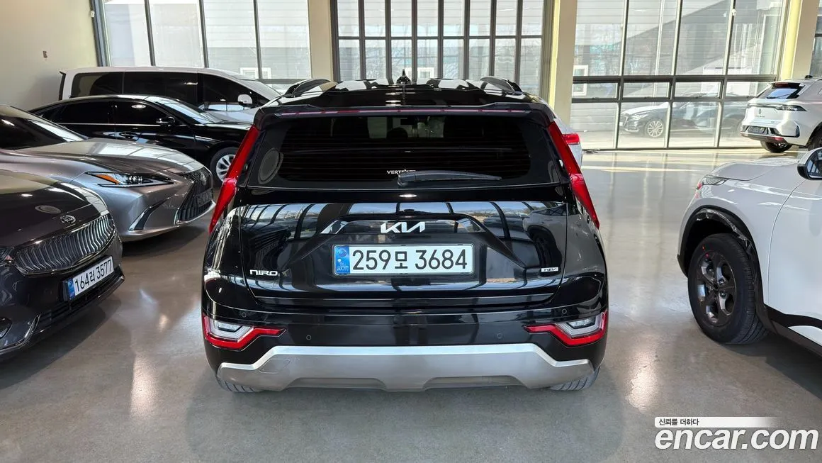 Kia Niro — фото 7