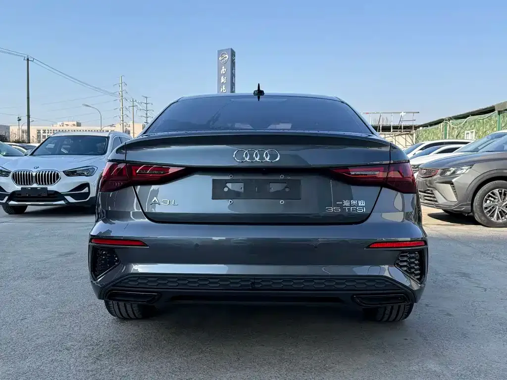 Audi A3 2023 из CN, фото 8