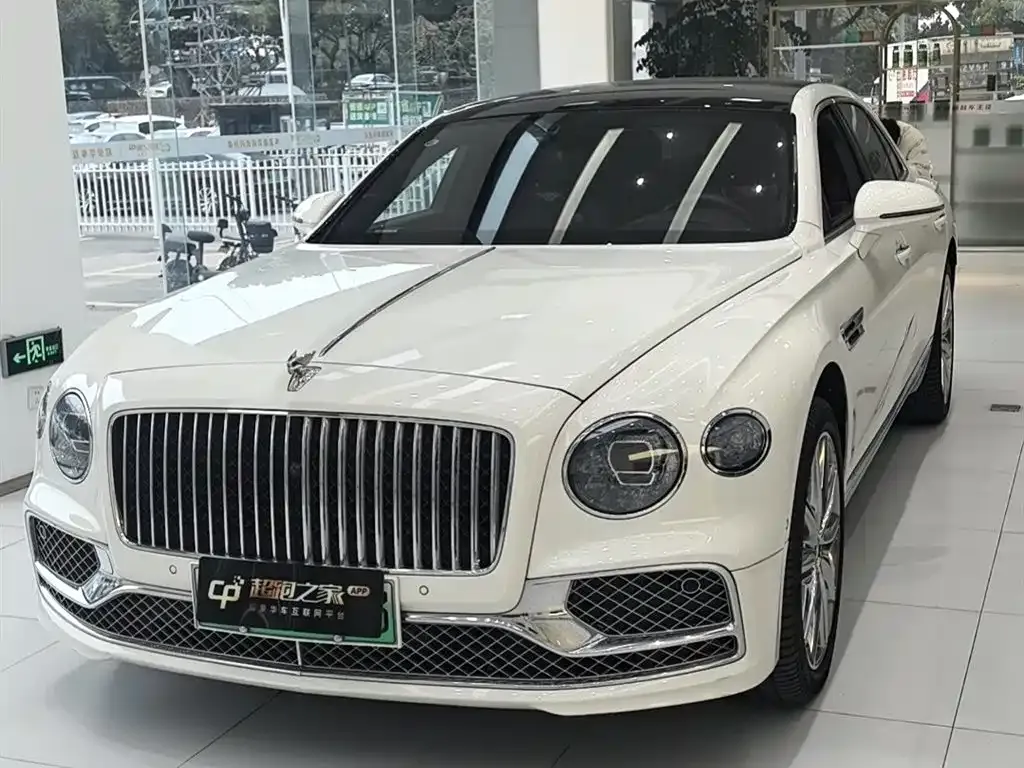 Bentley Flying Spur PHEV — фото 1