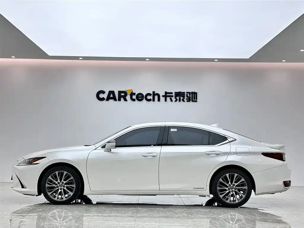 Lexus ES 2021 из CN, фото 2