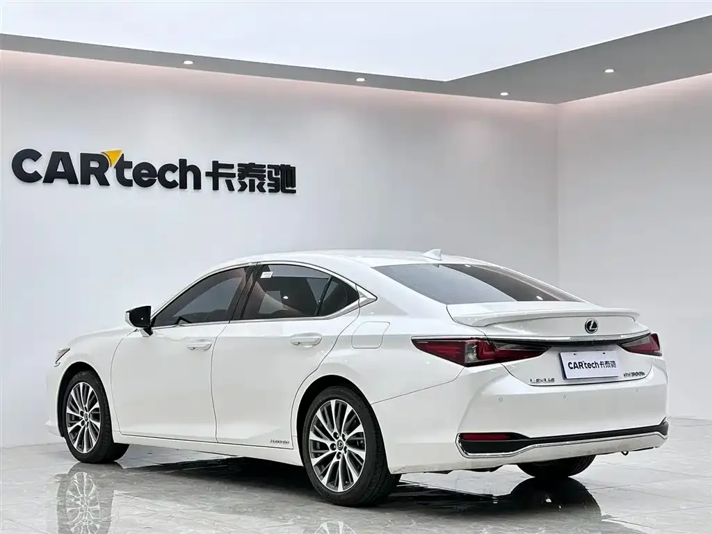 Lexus ES 2021 из CN, фото 4