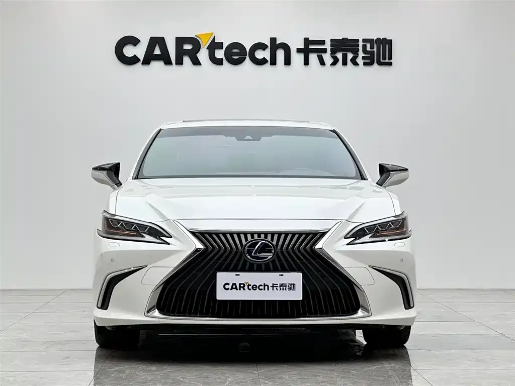 Lexus ES 2021 из CN, фото 6