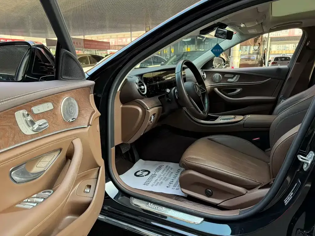 Mercedes-Benz E-Class 2023 из CN, фото 4