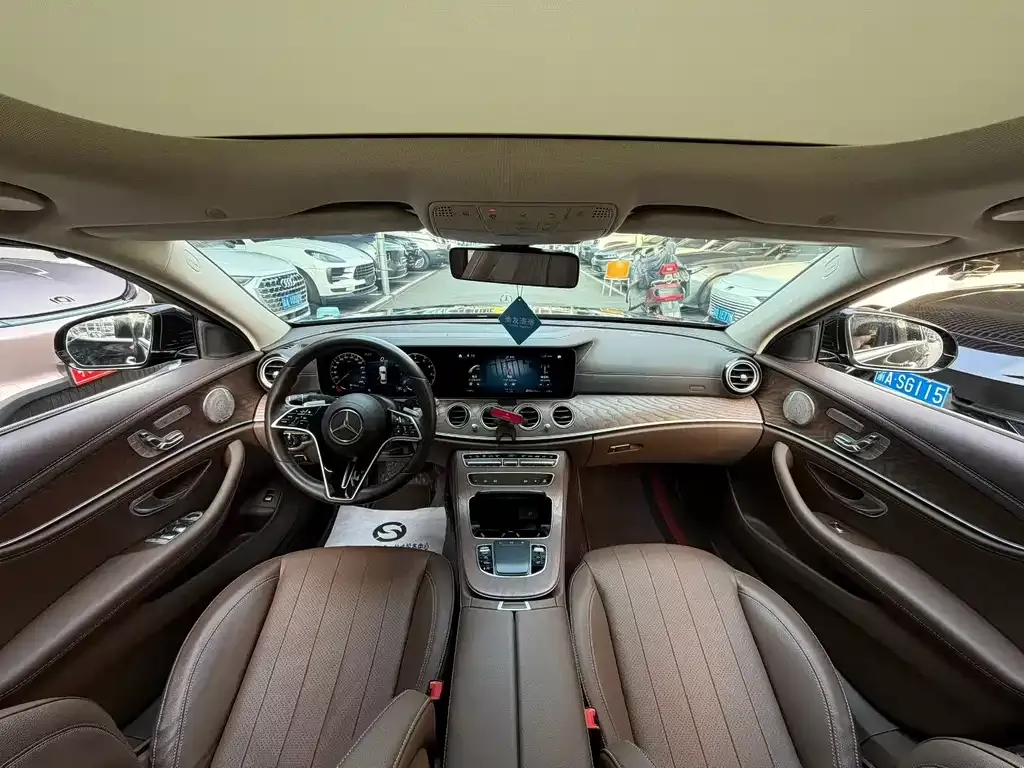 Mercedes-Benz E-Class 2023 из CN, фото 7