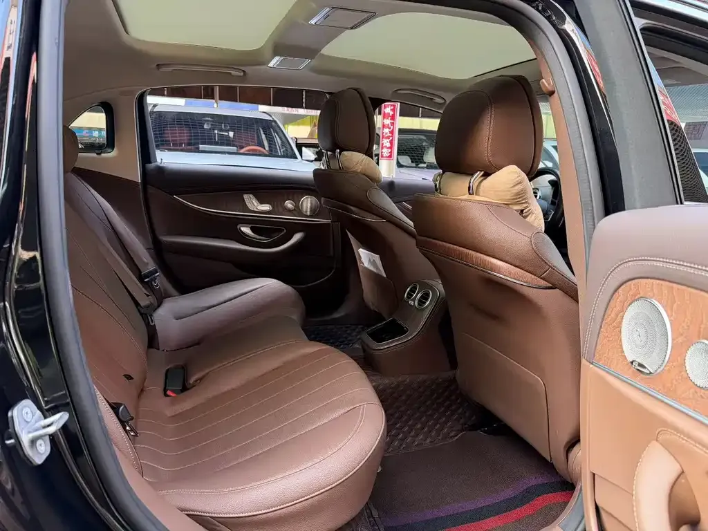Mercedes-Benz E-Class 2023 из CN, фото 6