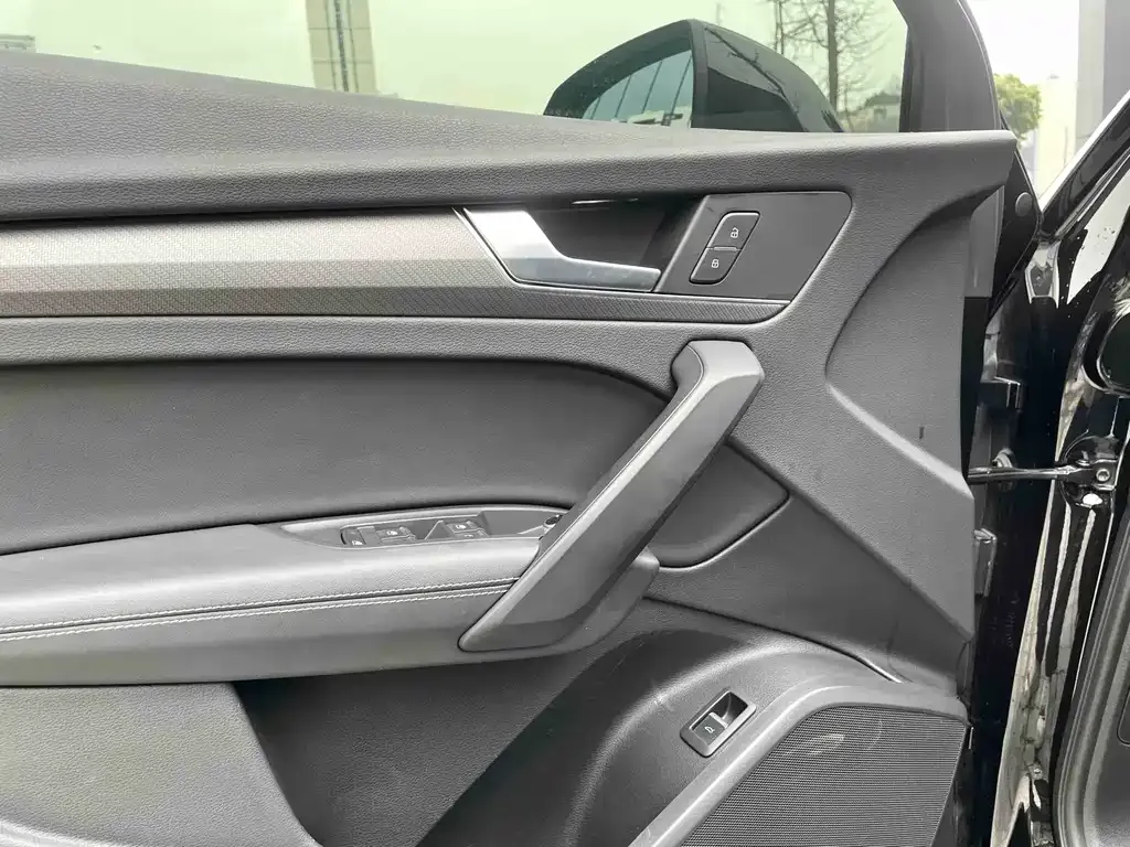 Audi Q5L 2022 из CN, фото 8