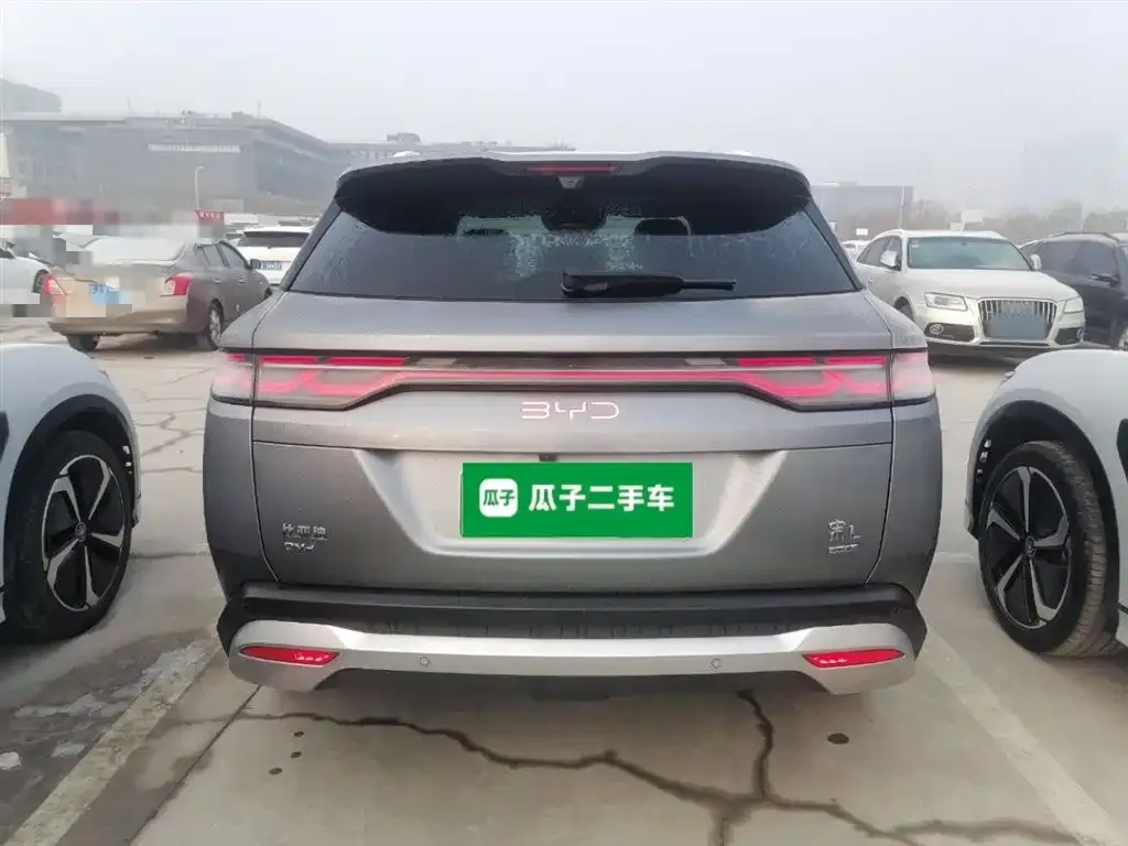 BYD L DM-i — фото 6