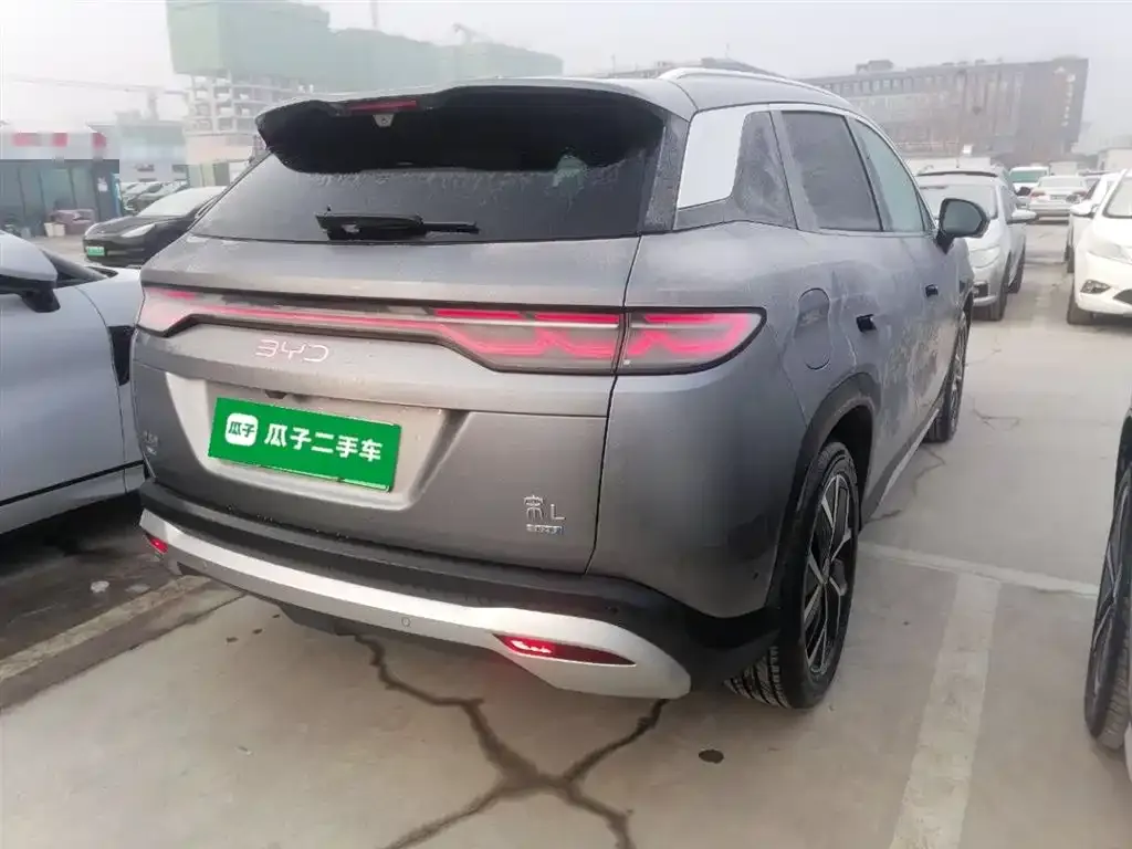 BYD L DM-i — фото 4