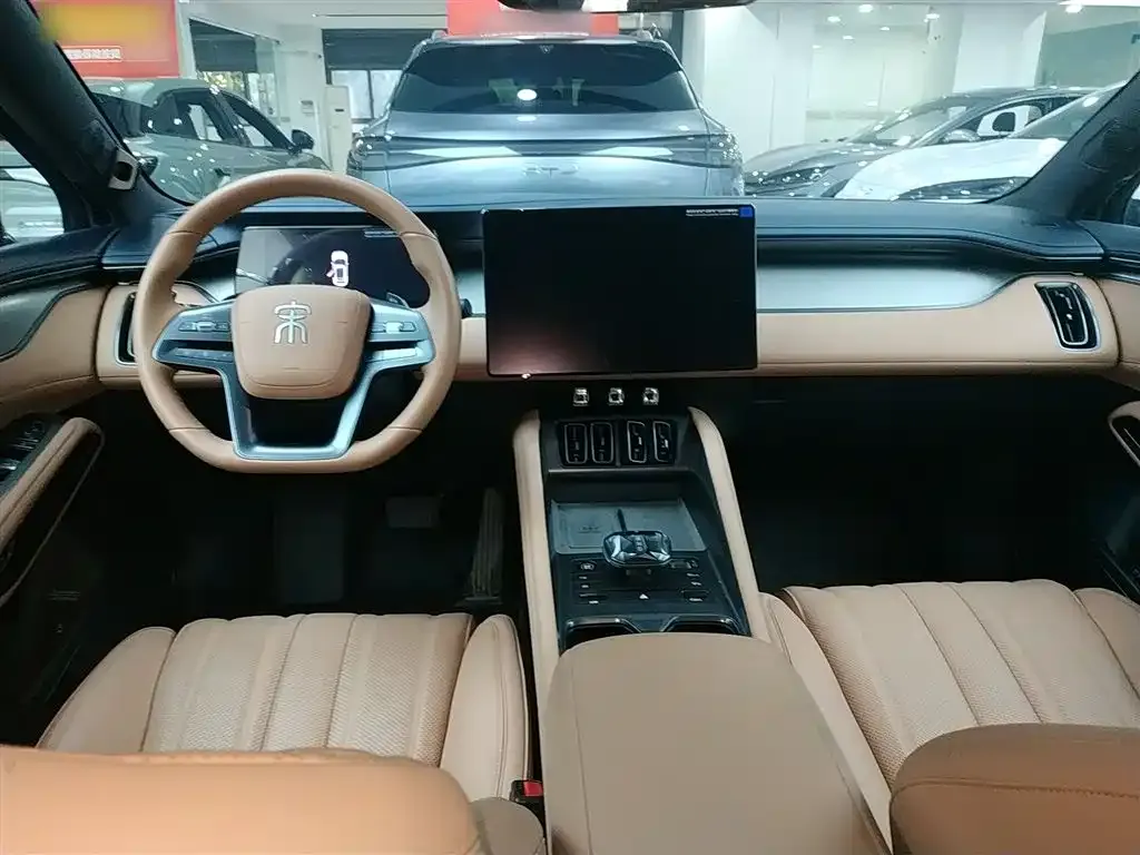 BYD L EV 2025 из CN, фото 4