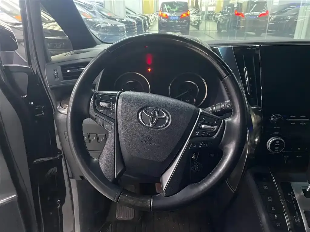 Toyota Vellfire 2021 из CN, фото 5