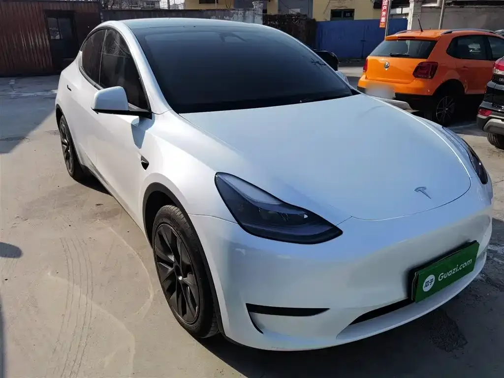 Tesla Model Y — фото 5