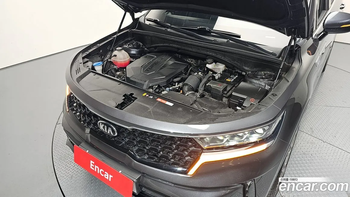 Kia Sorento — фото 9