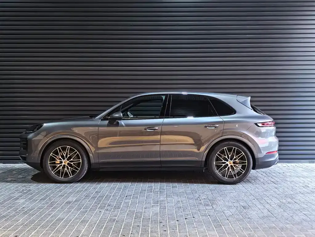 Porsche Cayenne — фото 6