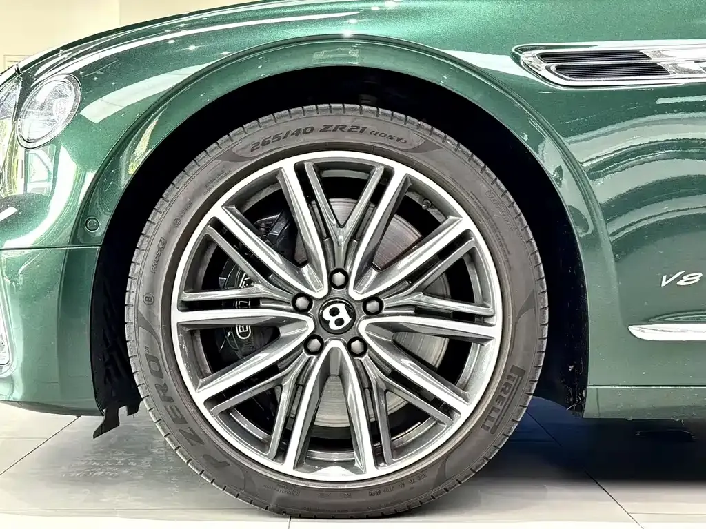 Bentley Flying Spur 2023 из CN, фото 7