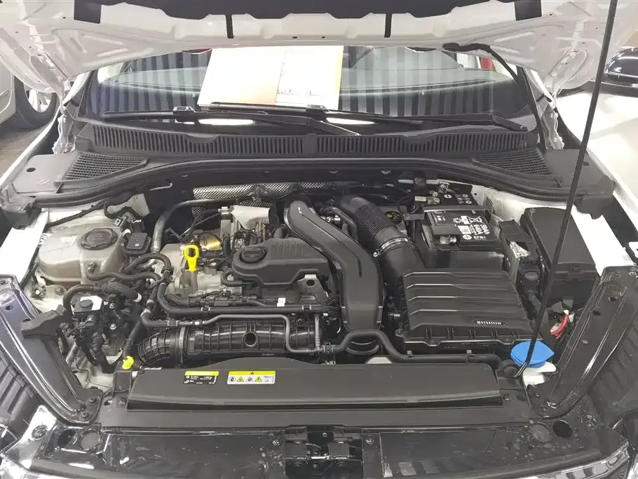 Volkswagen Sagitar 2024 из CN, фото 10