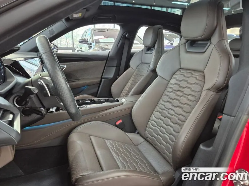 Audi e-tron GT 2023 из KR, фото 4