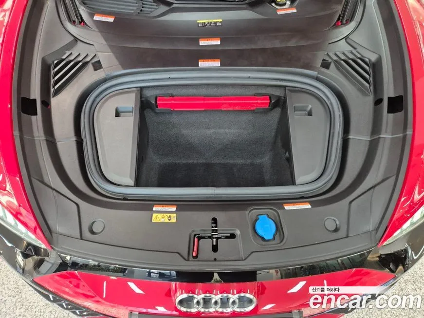 Audi e-tron GT 2023 из KR, фото 8