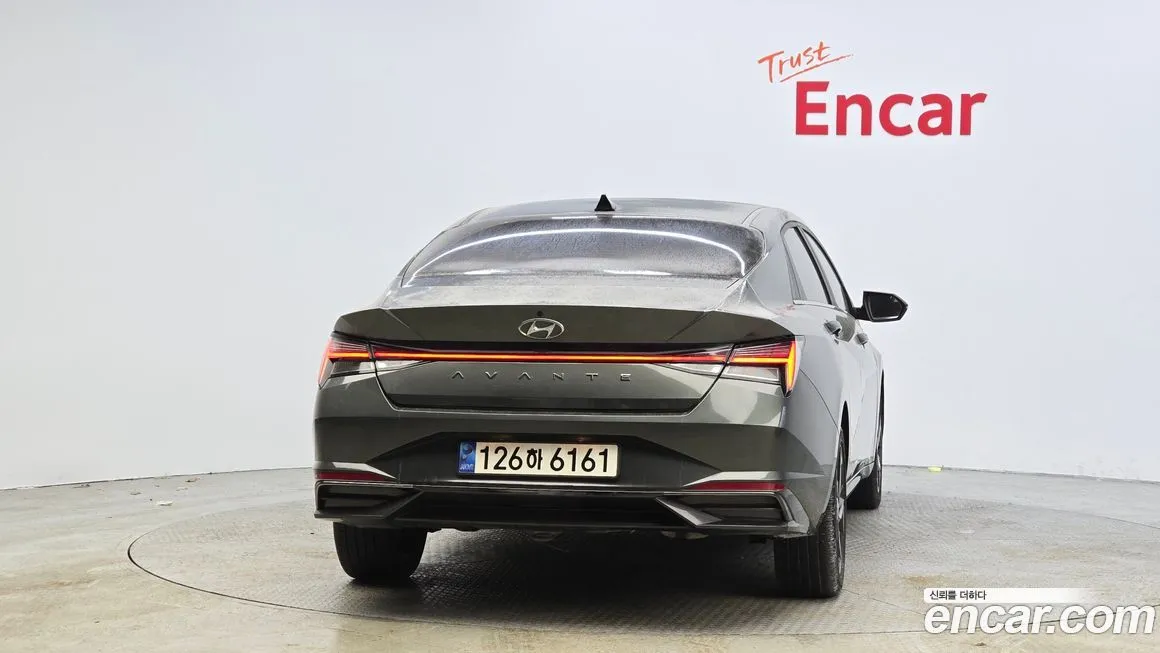 Hyundai AVANTE — фото 3