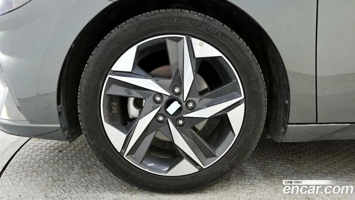 Hyundai AVANTE — фото 9
