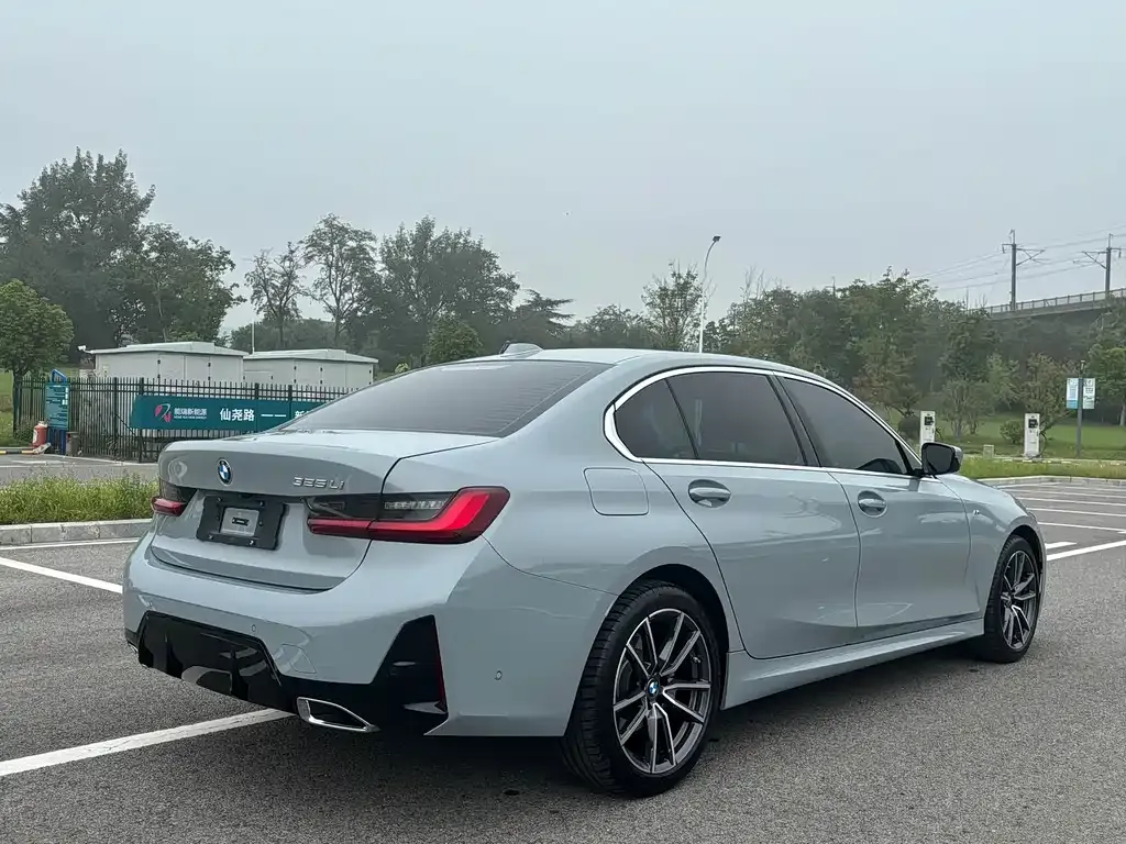 BMW 3 Series 2025 из CN, фото 8