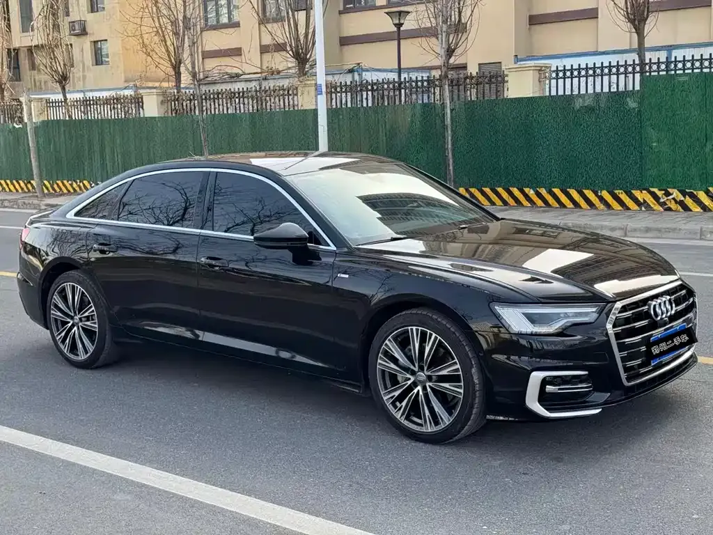 Audi A6L — фото 5