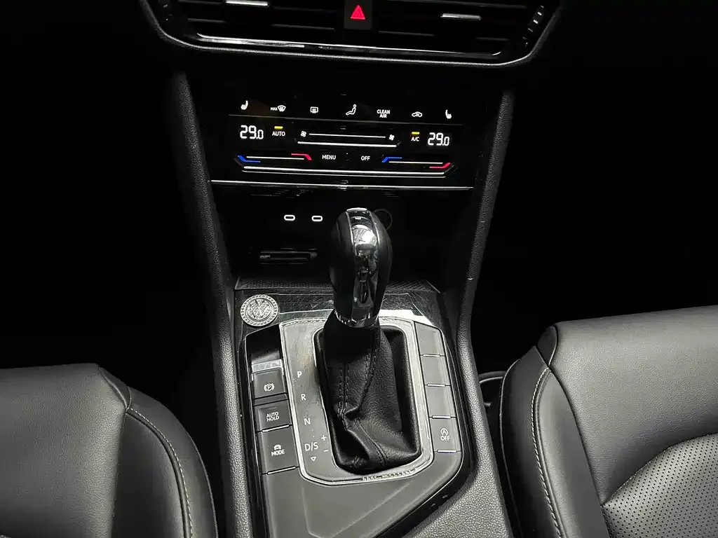 Volkswagen Tharu 2022 из CN, фото 3