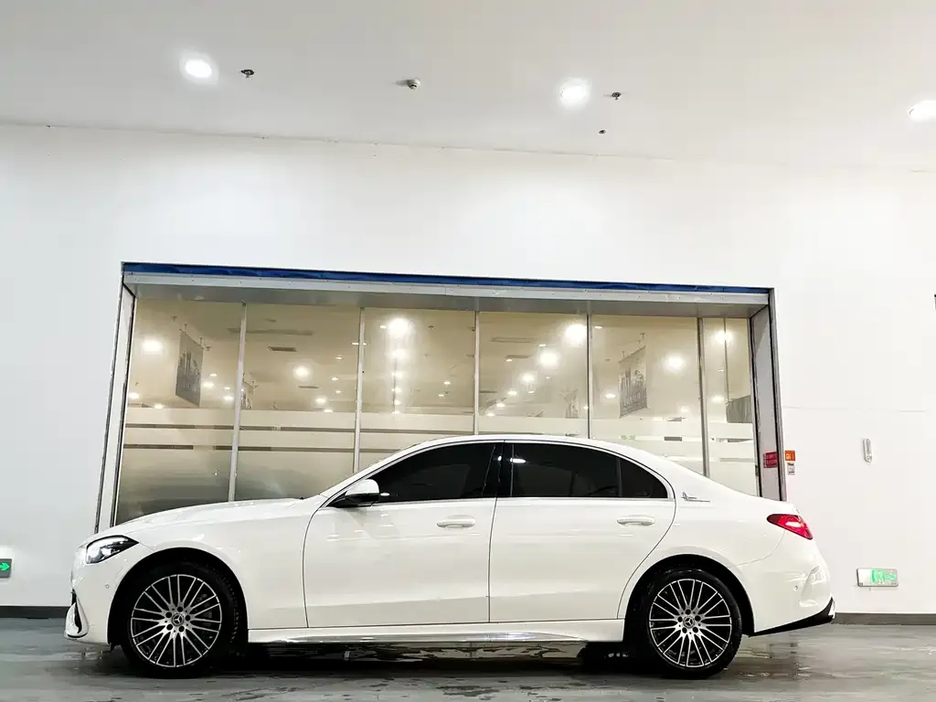 Mercedes-Benz C-Class 2023 из CN, фото 2