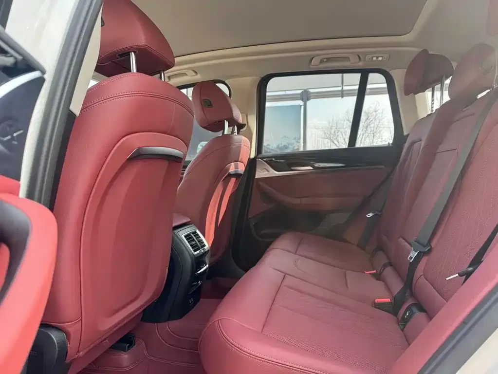 BMW iX3 2025 из CN, фото 3