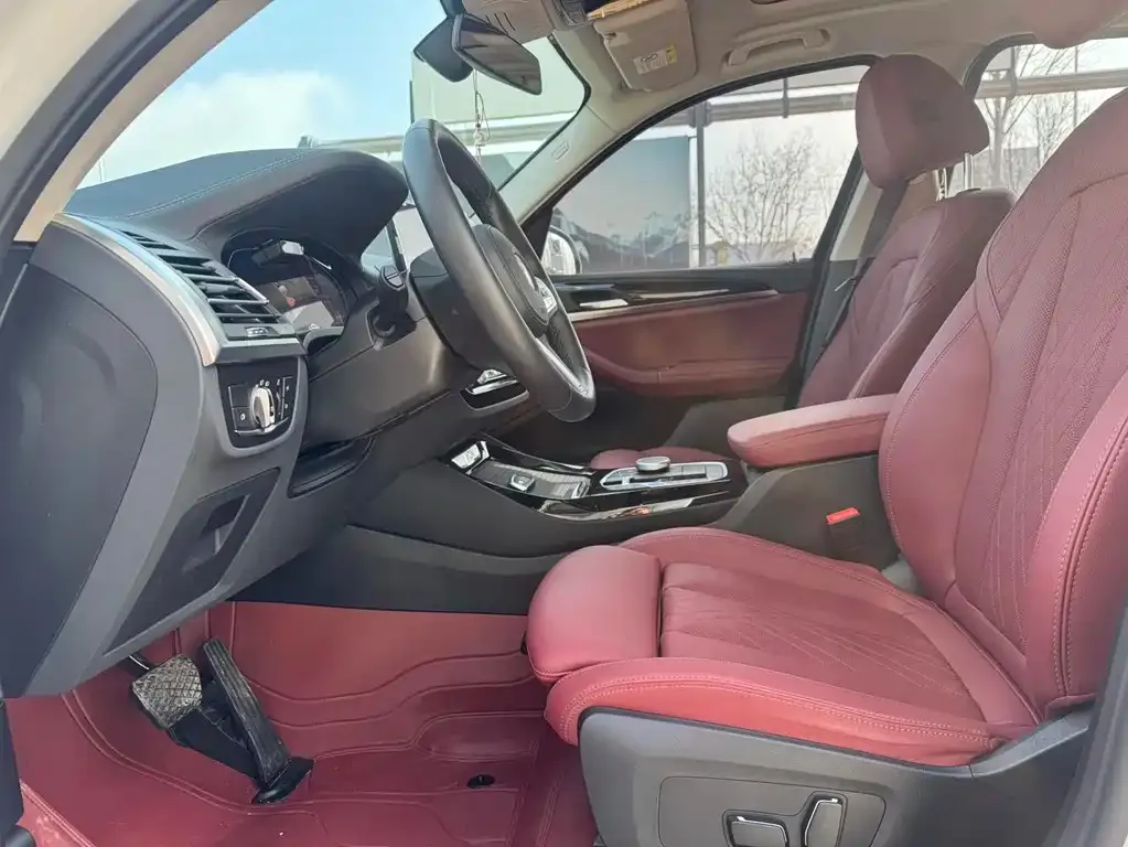BMW iX3 2025 из CN, фото 4