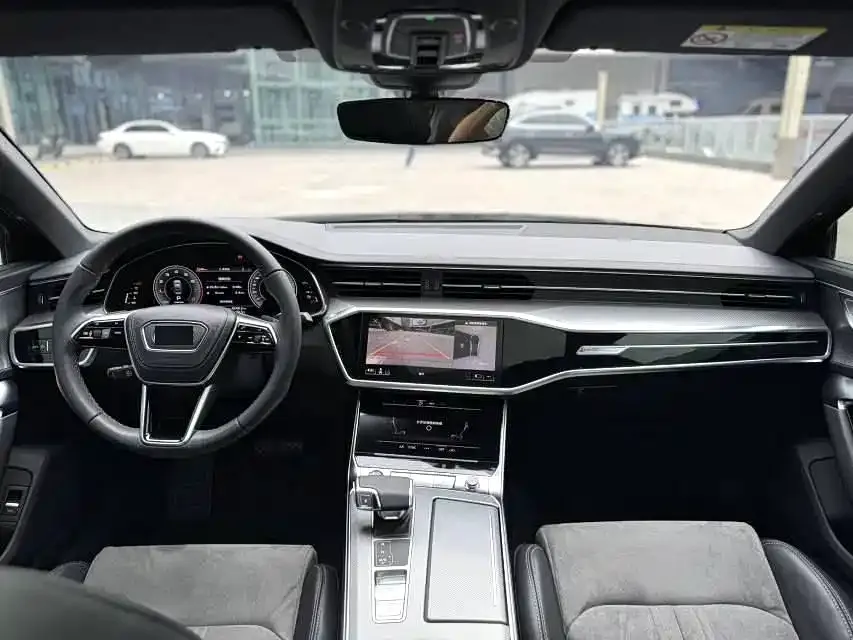 Audi A6L 2023 из CN, фото 9
