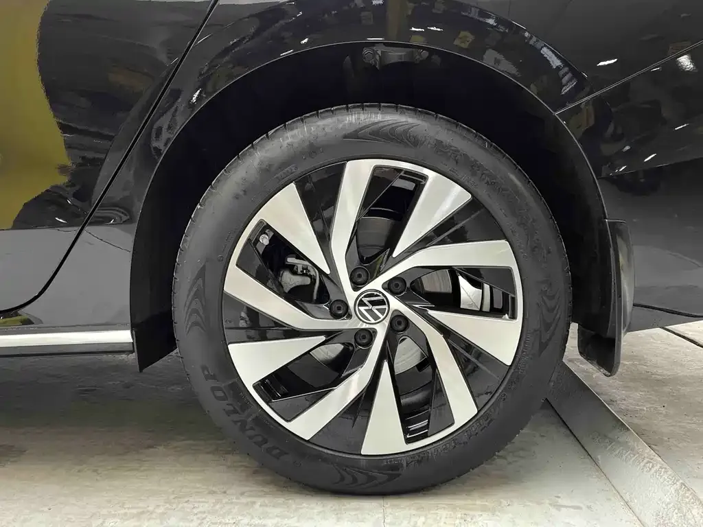 Volkswagen Passat — фото 9