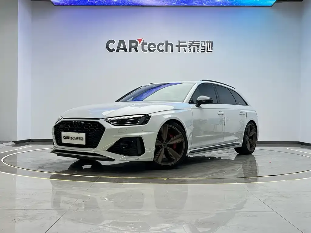 Audi RS 4 2022 из CN, фото 1
