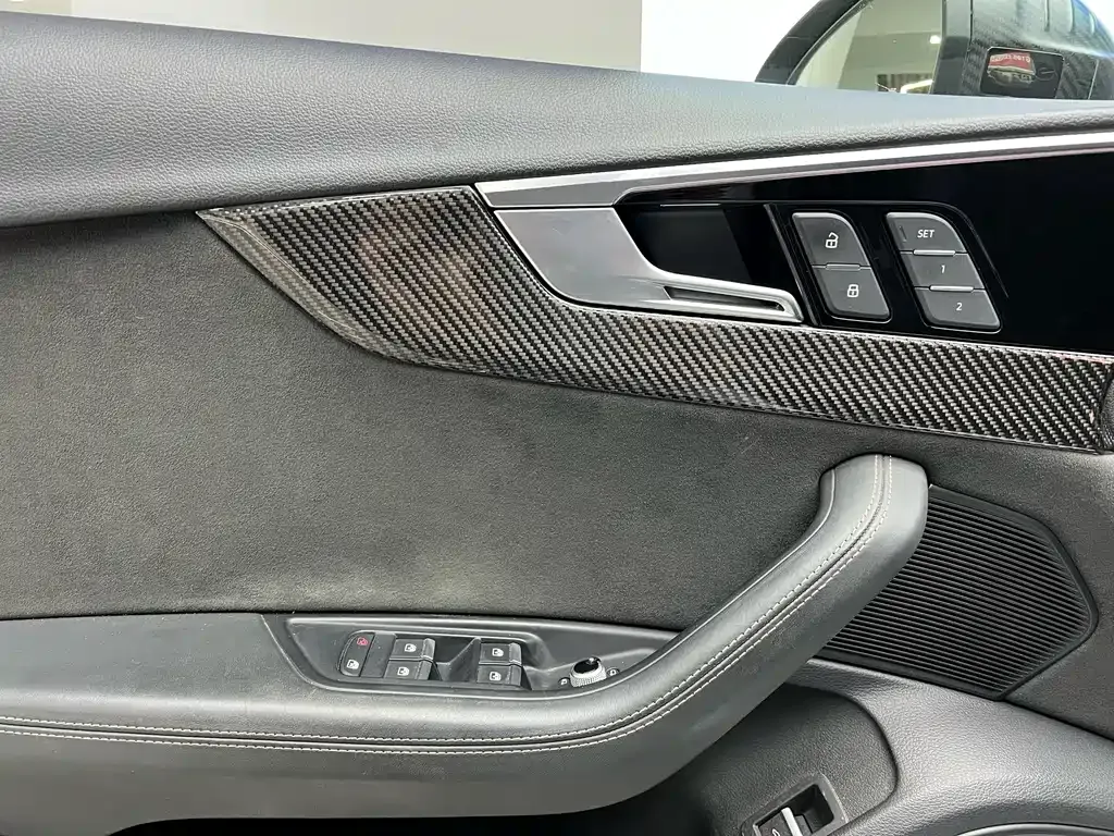 Audi RS 4 2022 из CN, фото 10