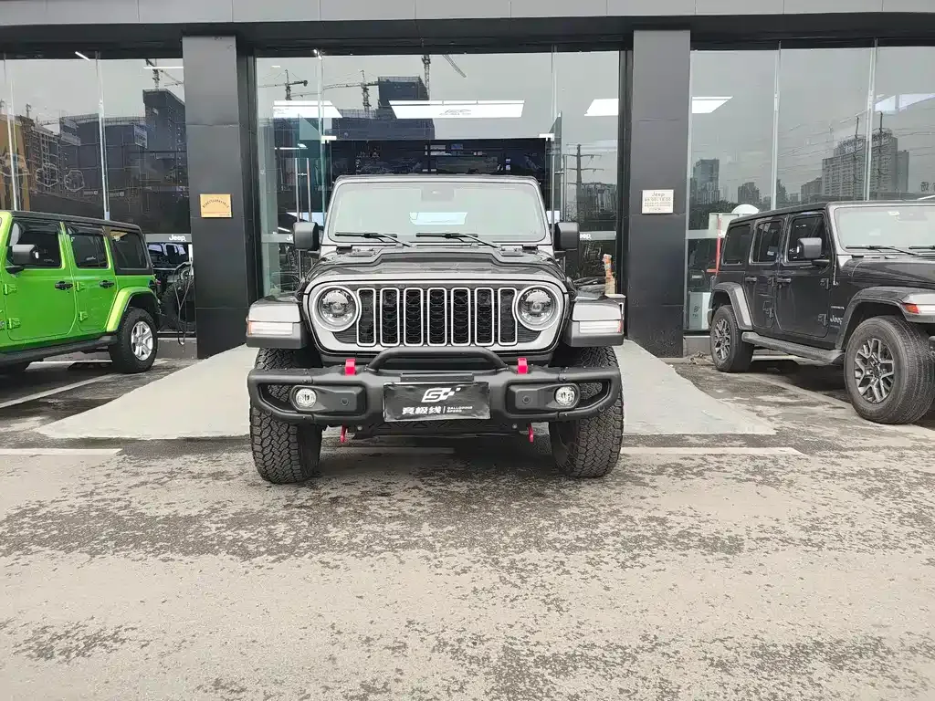 Jeep Wrangler 2023 из CN, фото 9