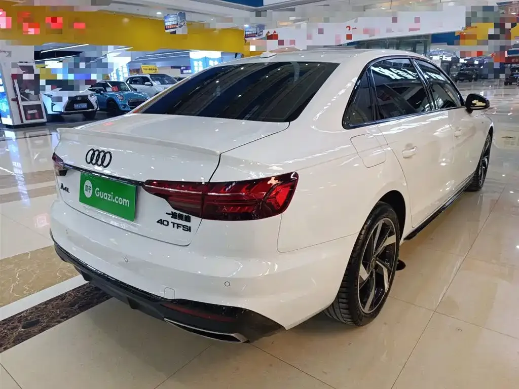 Audi A4L 2023 из CN, фото 8