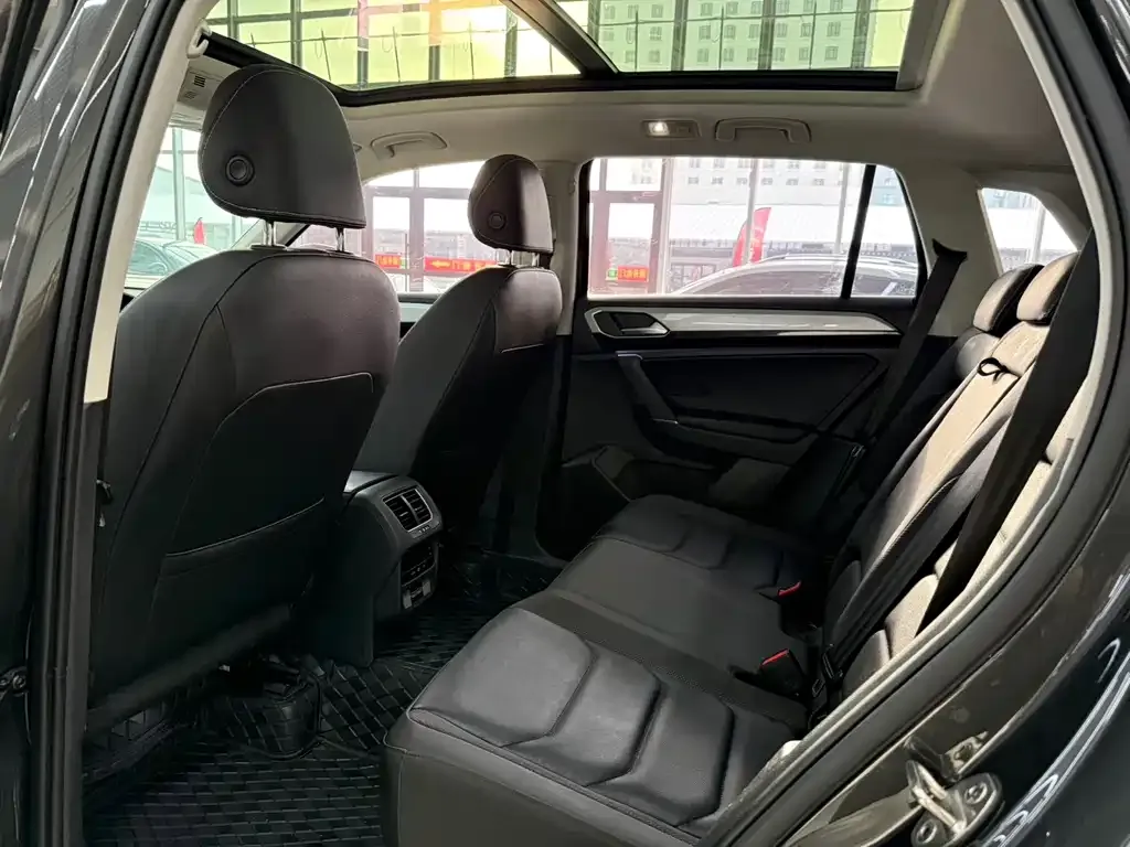 Volkswagen Tayron 2022 из CN, фото 4
