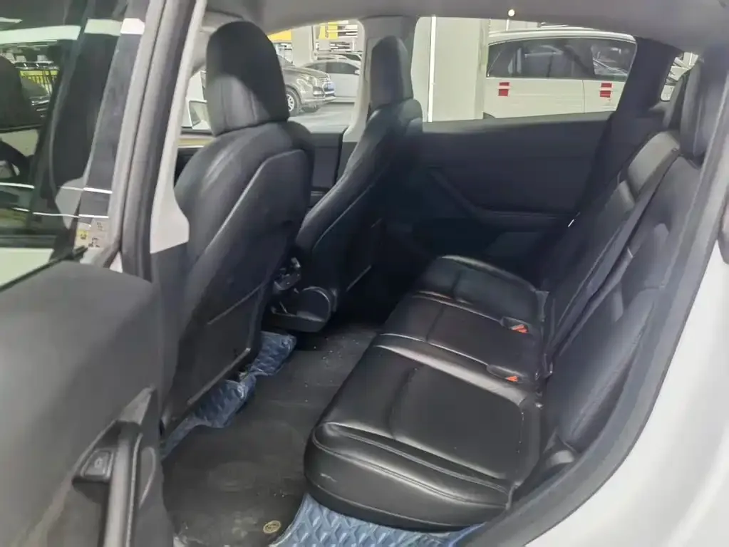 Tesla Model Y 2022 из CN, фото 5