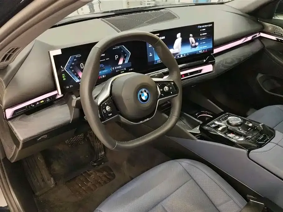 BMW i5 2025 из CN, фото 5