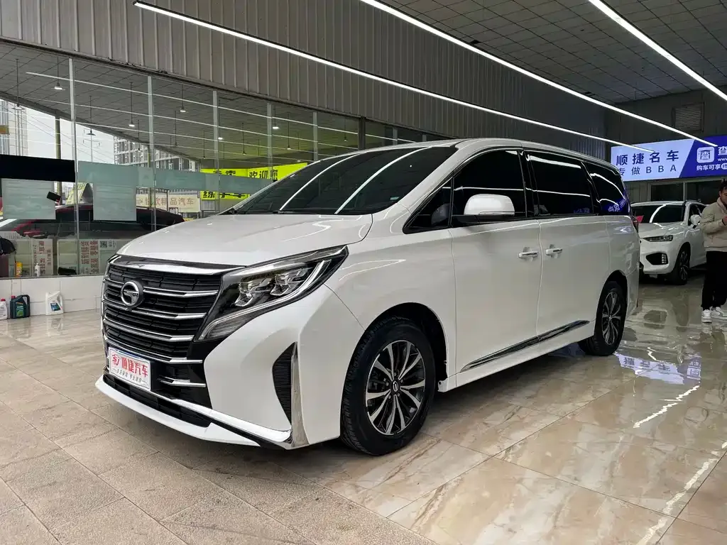 GAC Motor Trumpchi M8