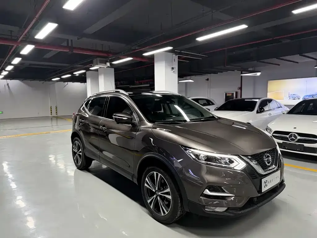 Nissan Qashqai 2021 из CN, фото 2