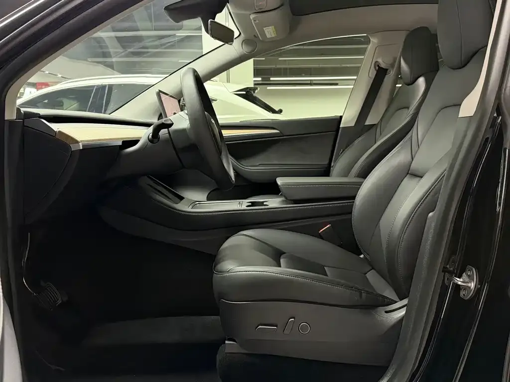 Tesla Model Y 2022 из CN, фото 9