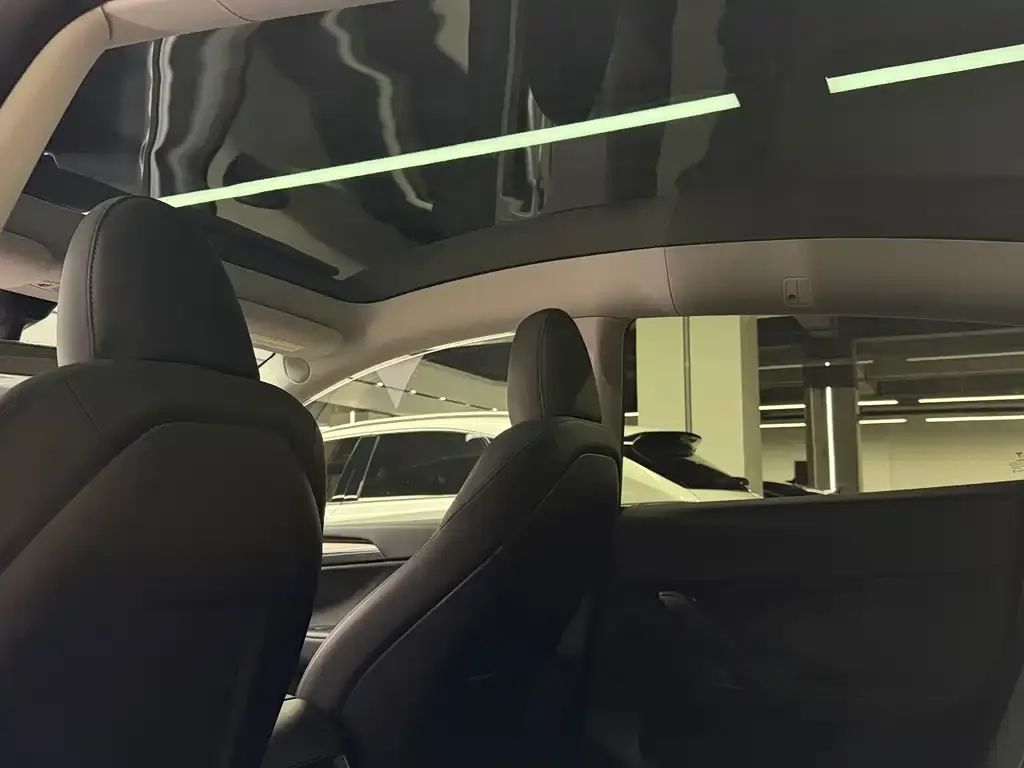 Tesla Model Y 2022 из CN, фото 10