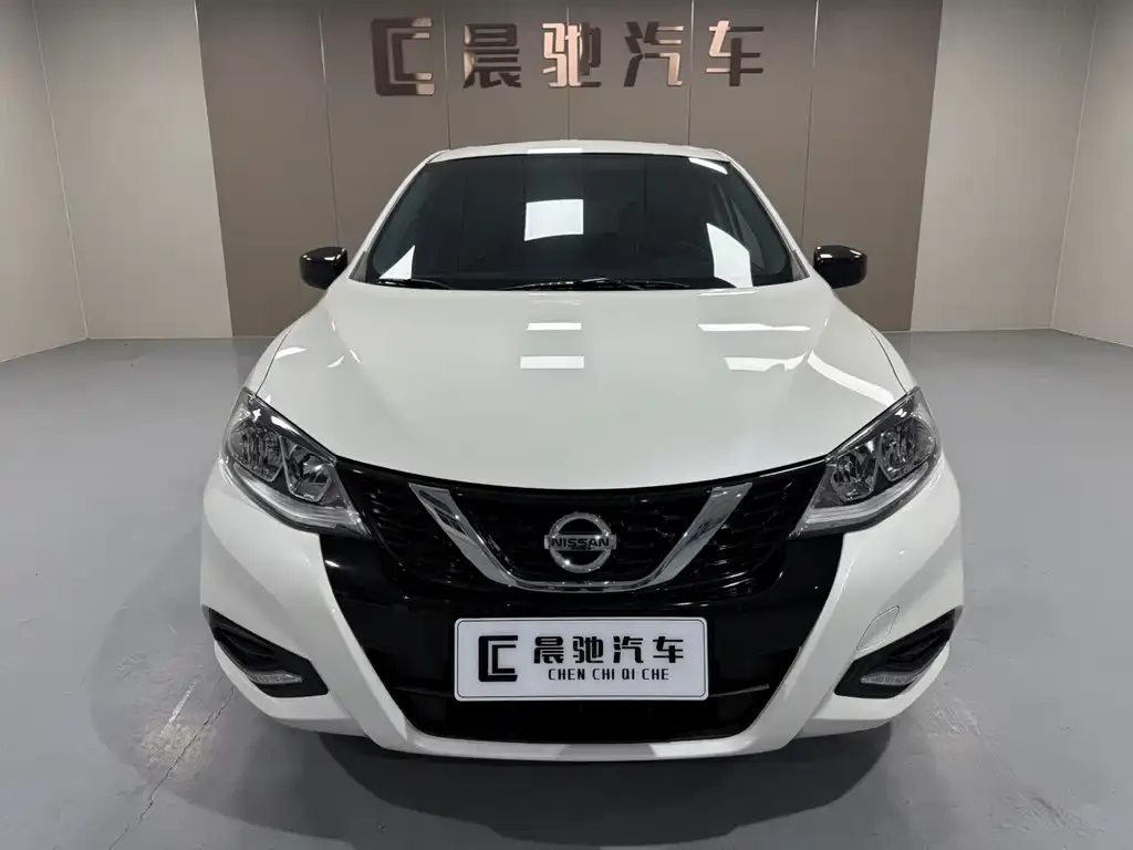 Nissan Tiida 2024 из CN, фото 2