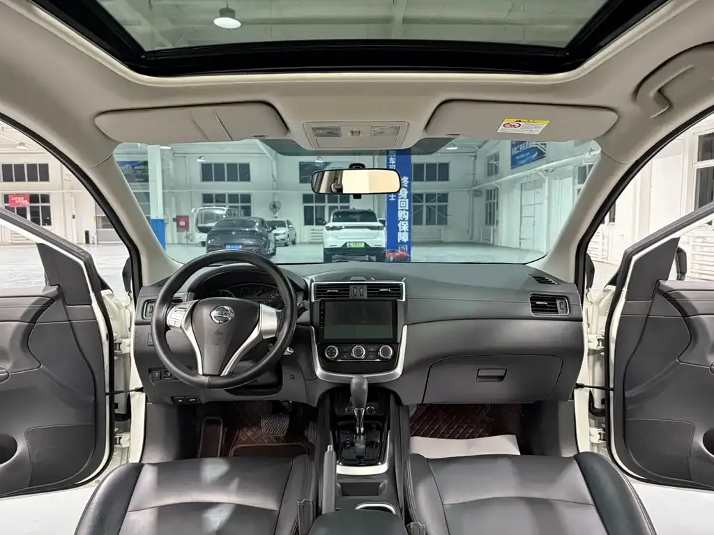 Nissan Tiida 2024 из CN, фото 10