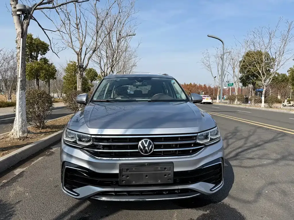 Volkswagen Tiguan L 2021 из CN, фото 5
