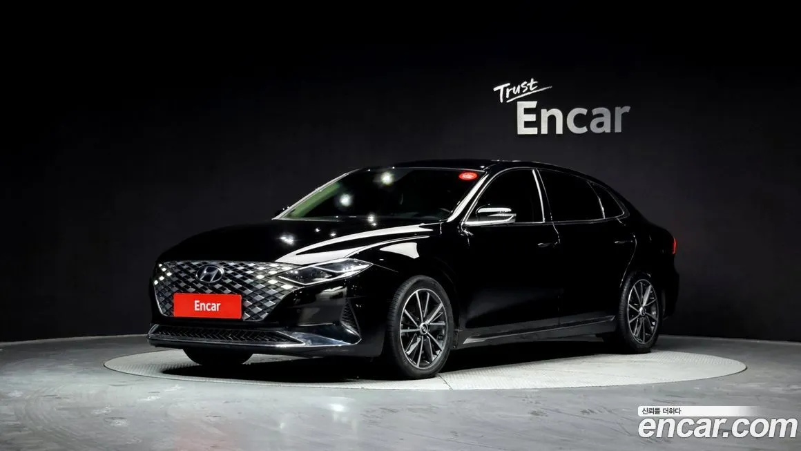 Hyundai Grandeur — фото 1