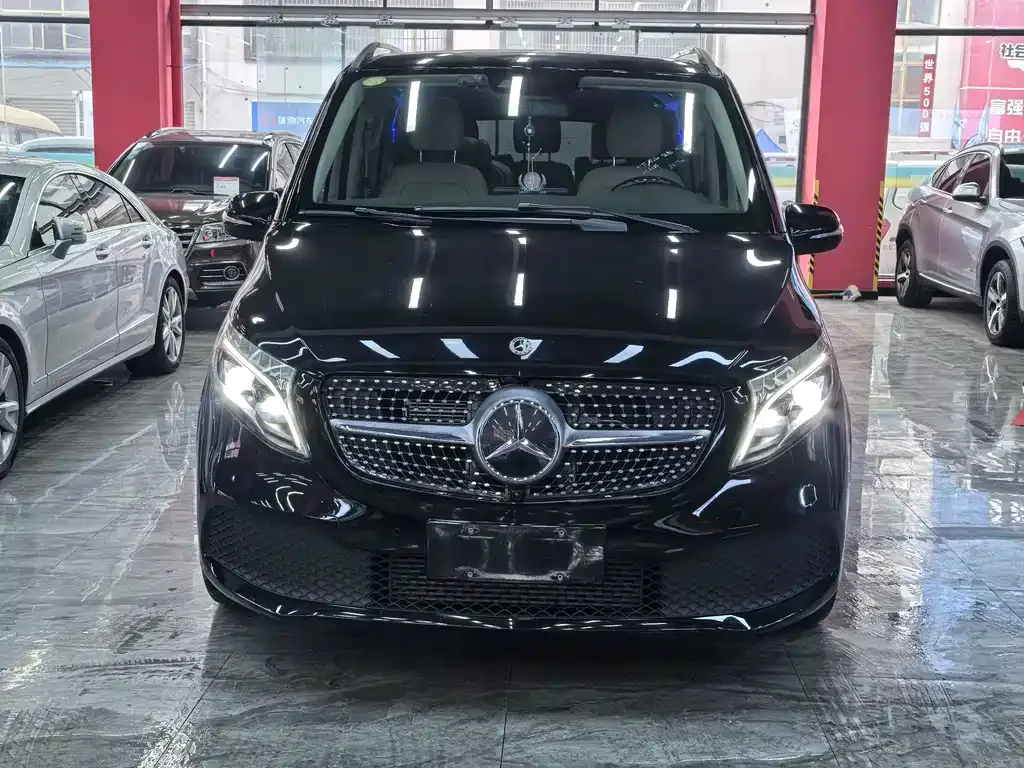 Mercedes-Benz V-Class 2021 из CN, фото 2