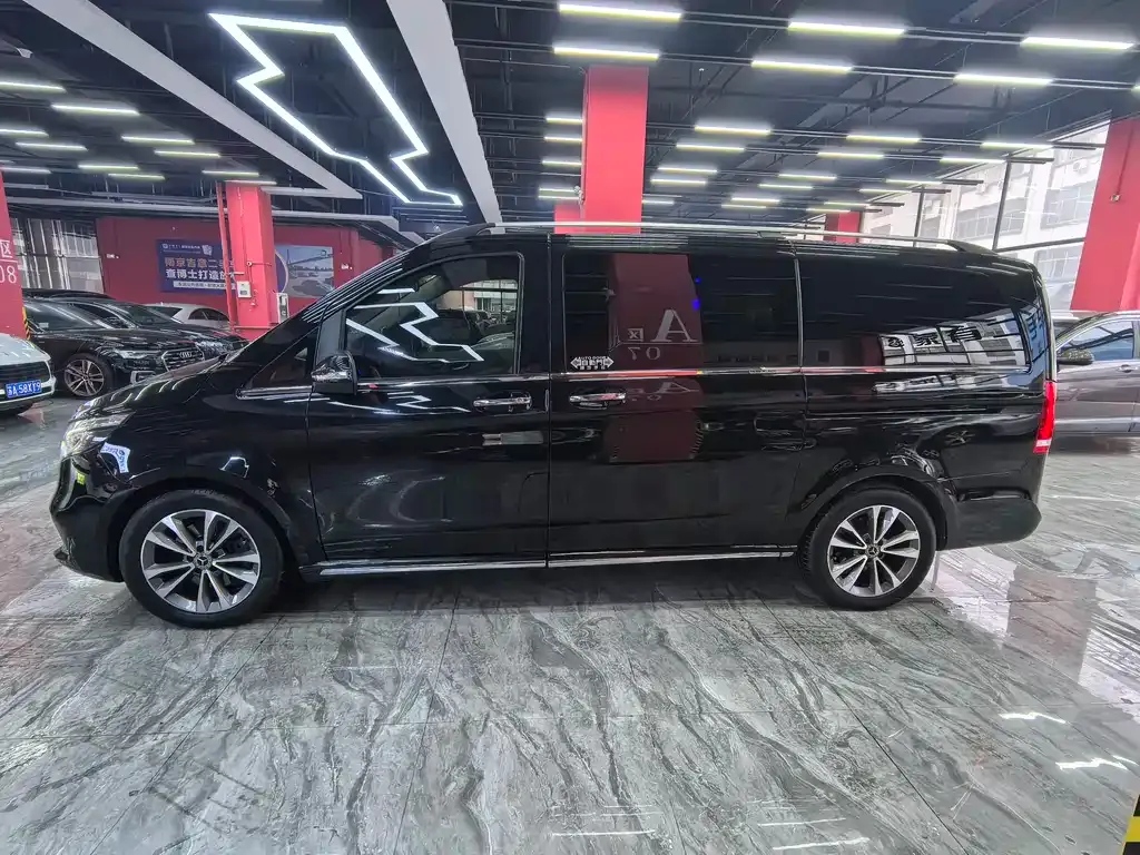 Mercedes-Benz V-Class 2021 из CN, фото 3