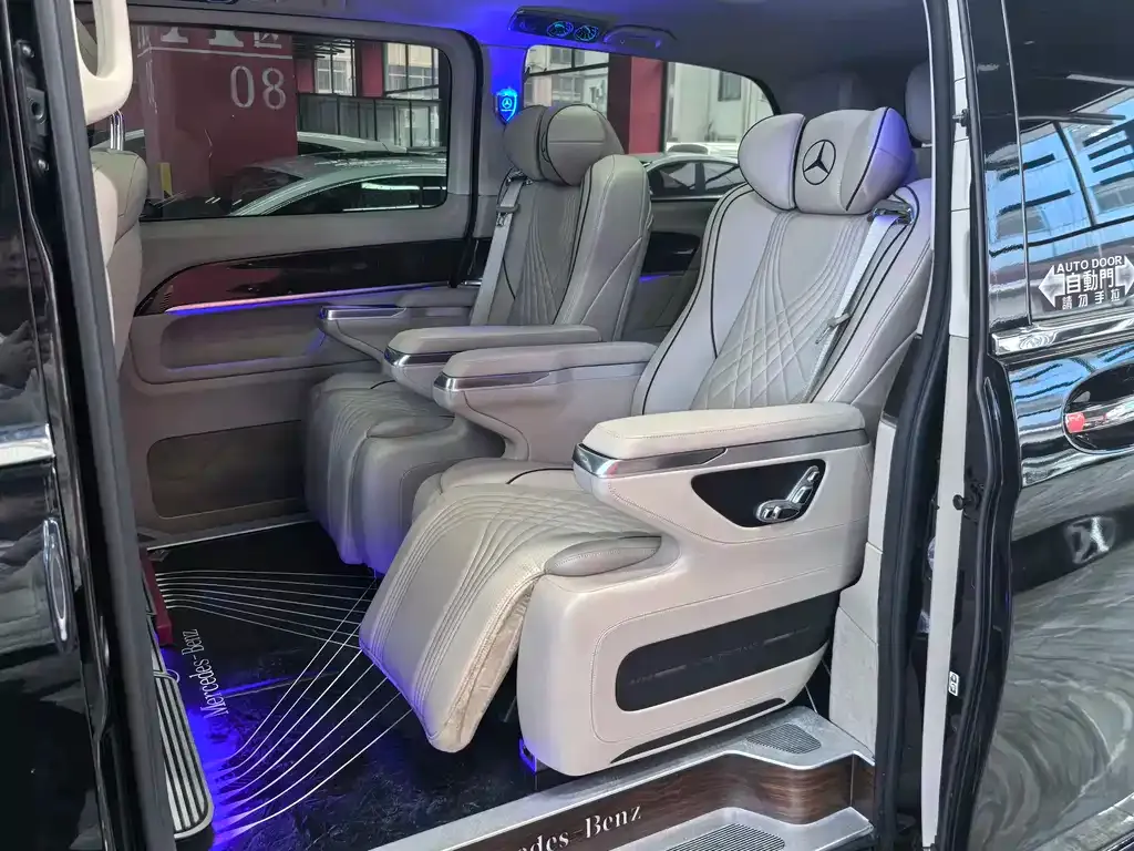 Mercedes-Benz V-Class 2021 из CN, фото 8
